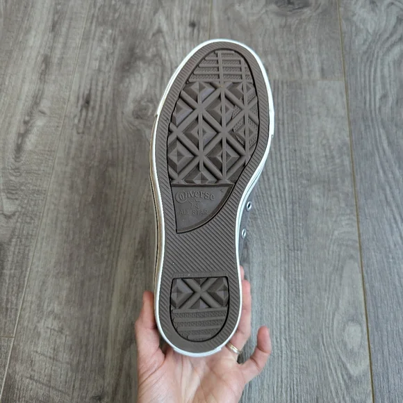 Converse Gray Low-Top Sneakers - Picture 5 of 12